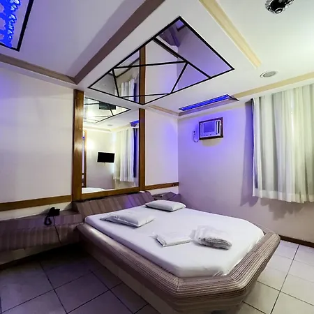 Status Motel Niteroi Exterior photo